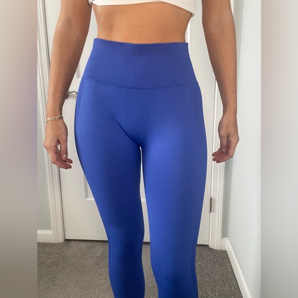 High waisted butt-scrunch leggings - Picture 2 of 5